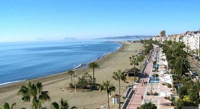 La Costa Del Sol Apartment Фуeнхирола Екстериор снимка