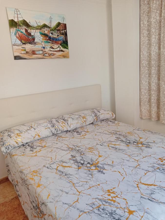 La Costa Del Sol Apartment Фуeнхирола Екстериор снимка